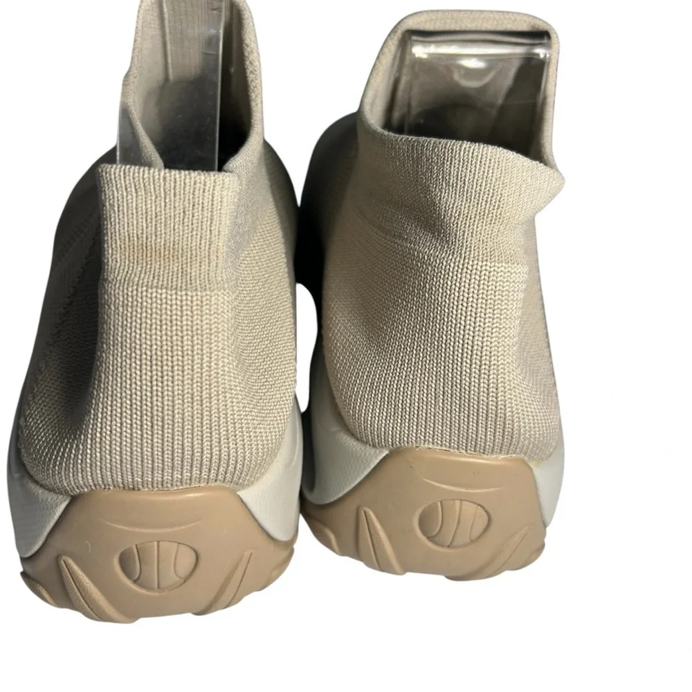STQ Women’s Air Cushion Walking Shoes Sz 9